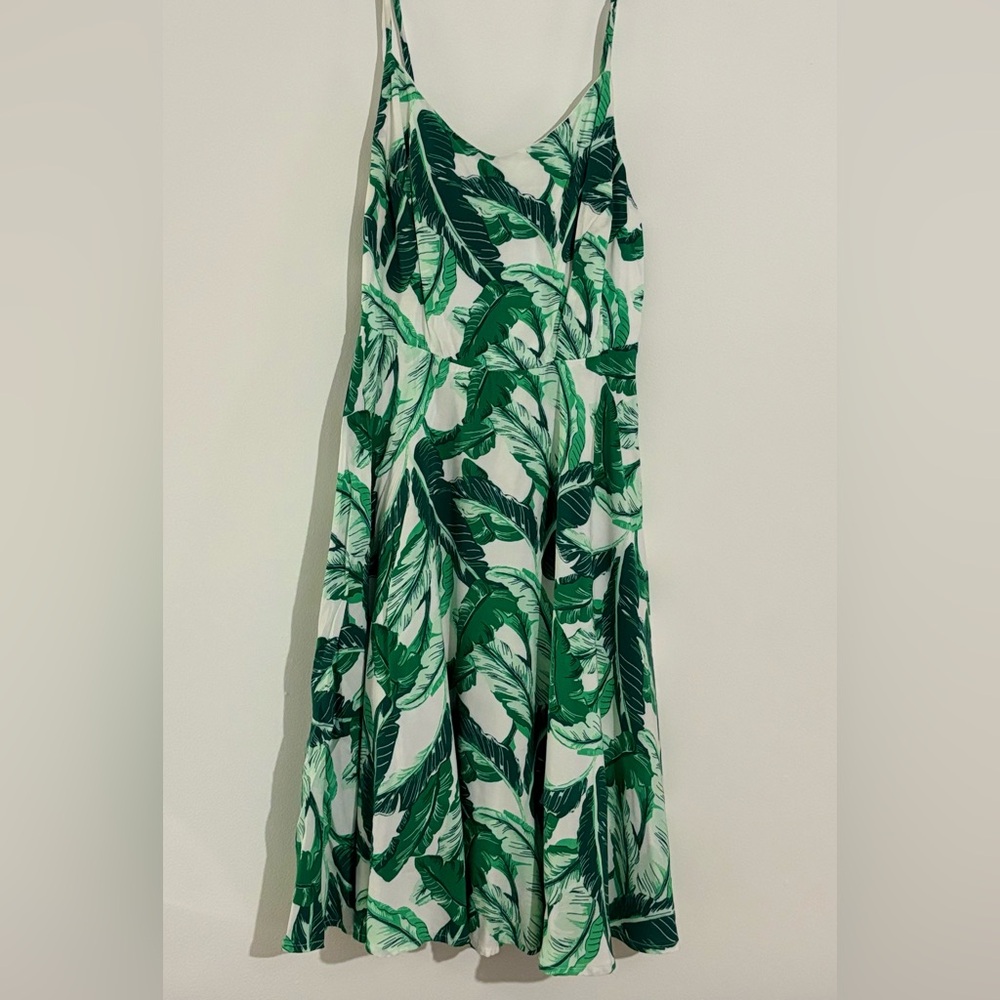 Green Leaf-Print Spaghetti Strap Summer Dress - Size XS - Picture 3 of 6